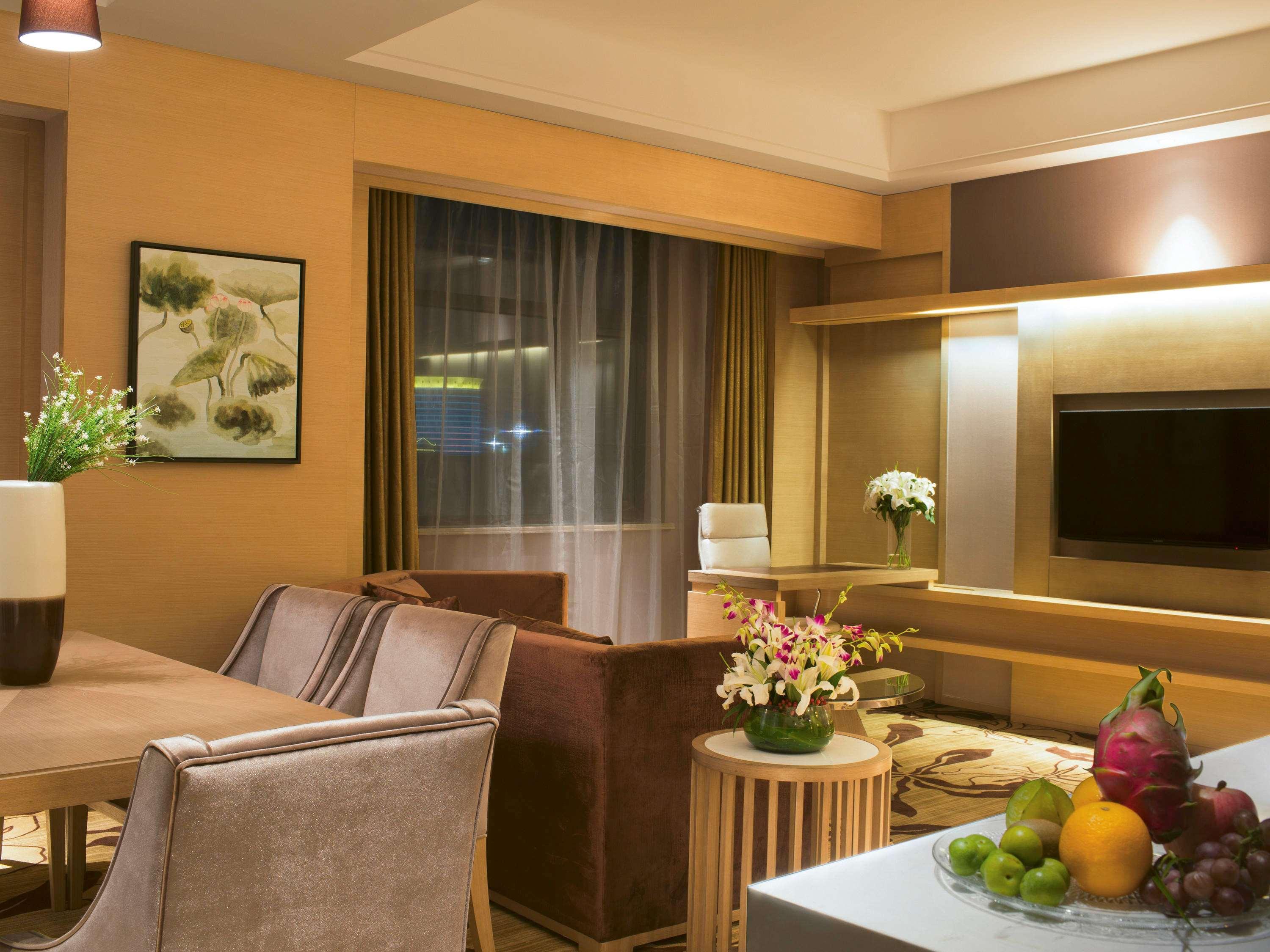 Movenpick Hotel Enshi Exterior photo